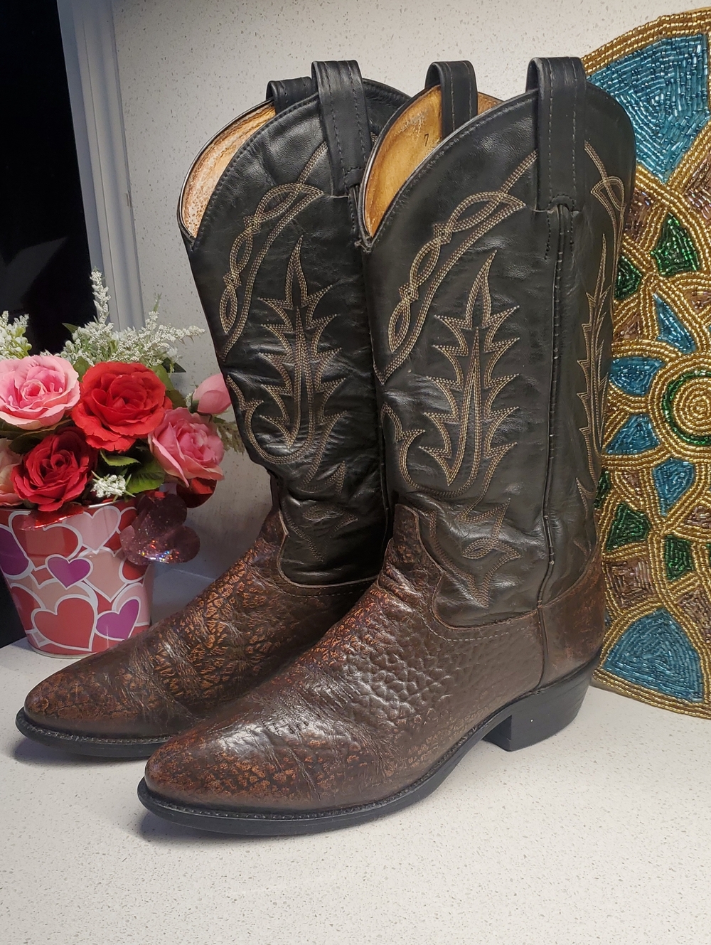 Vintage TONY LAMA Brown and Black CARIBOU leather Western Cowboy Boots (sz 9)